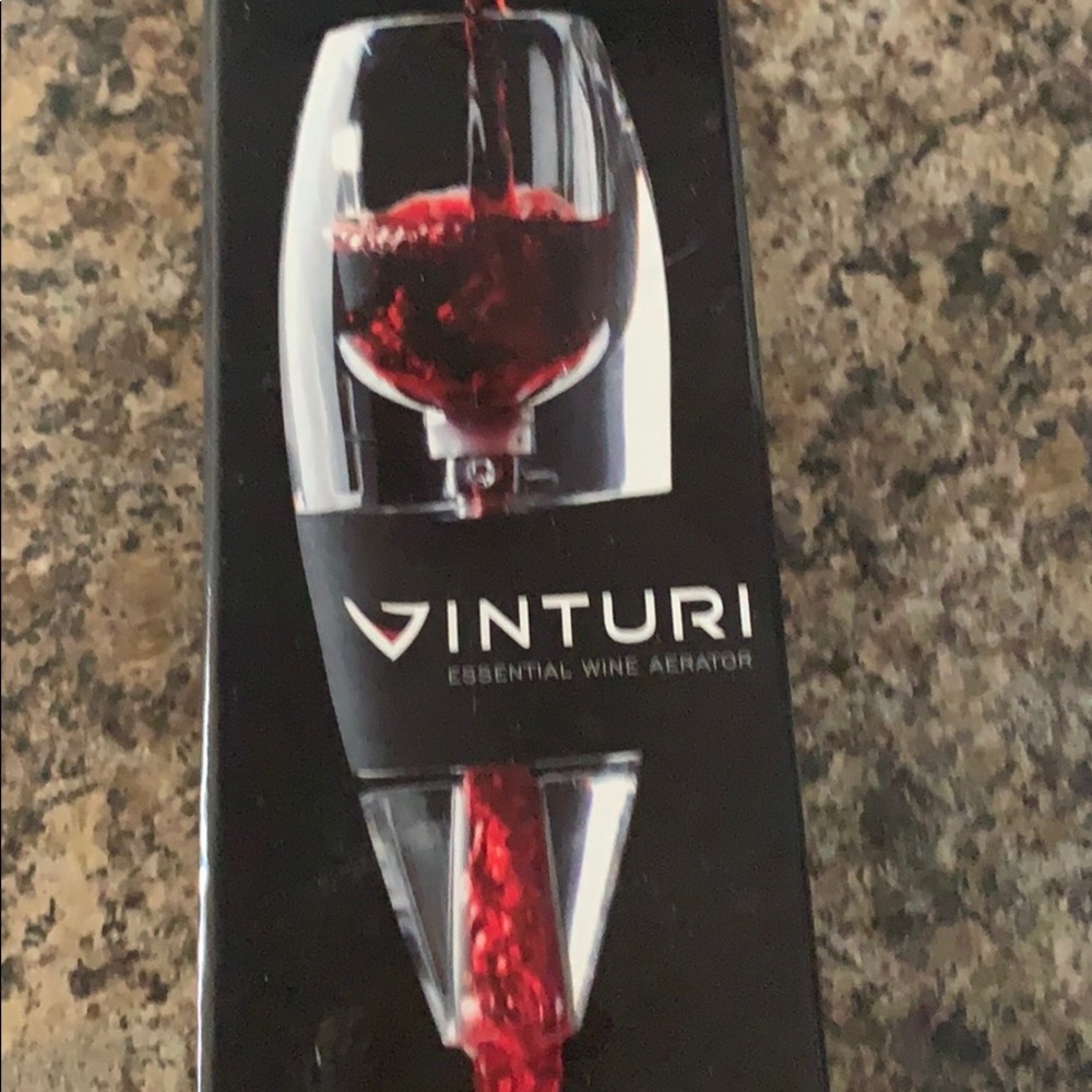 Wine aerator